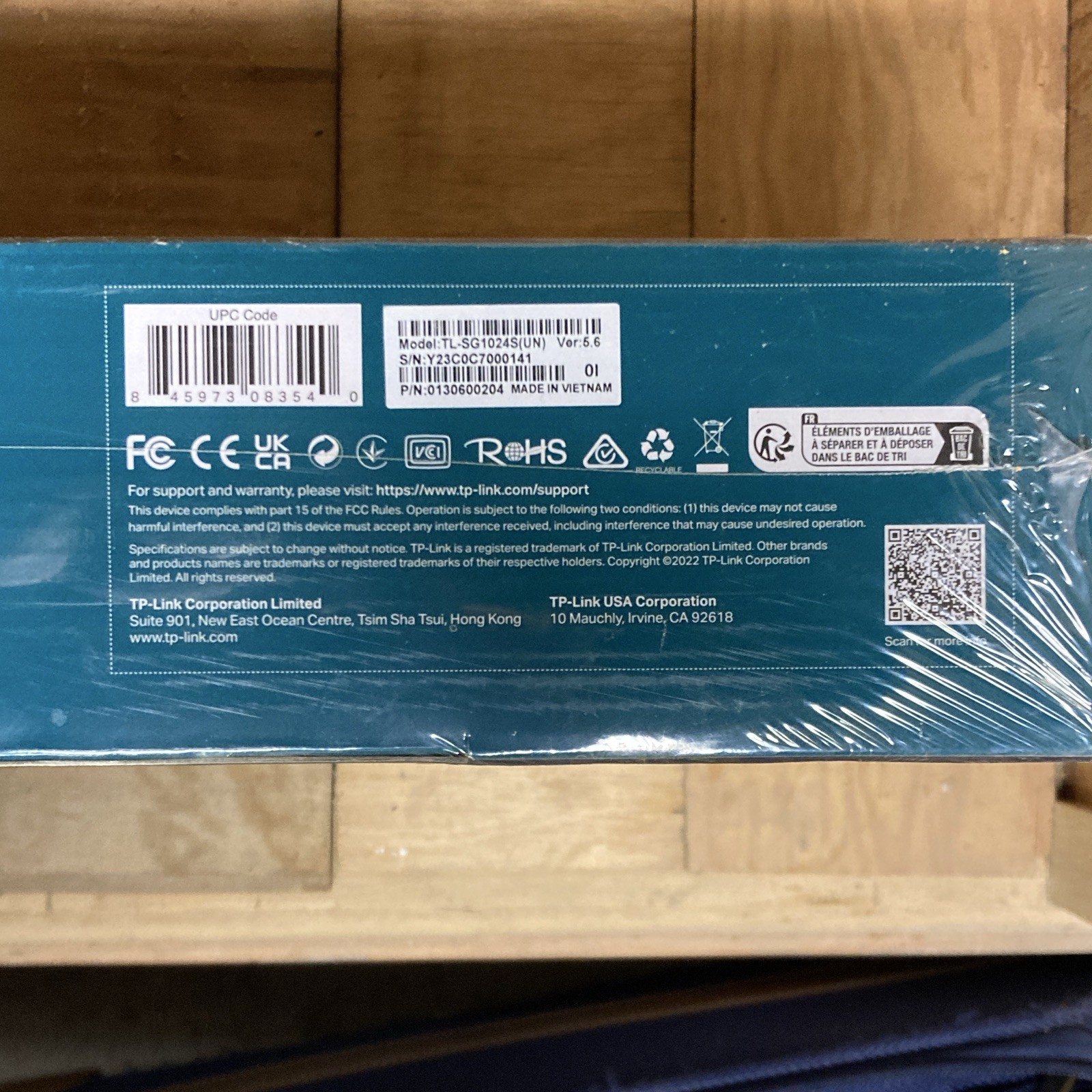 TP-Link TL-SG1024S 24-Port Gigabit Unmanaged Desktop/Rackmount Switch