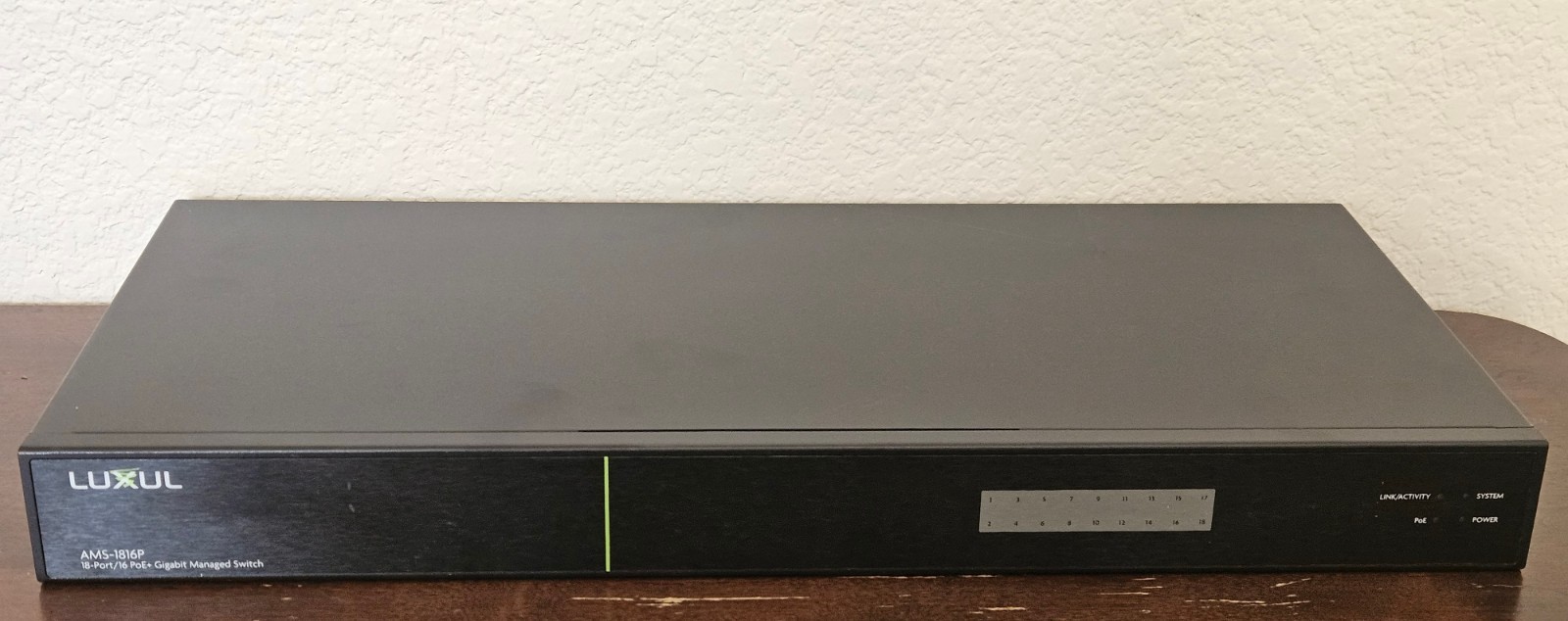Luxul AMS-1816P AV Series 18-Port 16 Gigabit PoE+ Ports L2/L3 Managed Switch