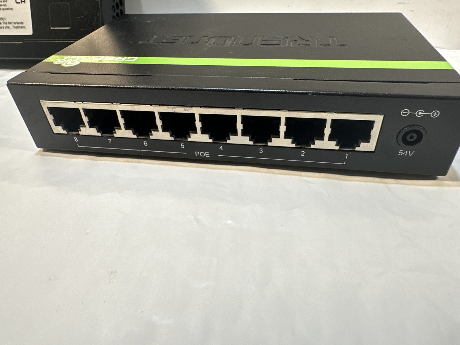 Lot Of 2 TRENDnet TPE-TG80g/A H/W:V4.1R 8-Port Gigabit Switch/No Ac Adapter
