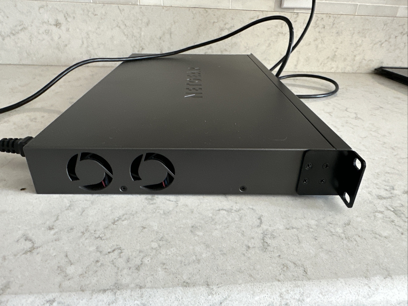 NetGear ProSafe GS728TP Smart Unmanaged Gigabit Network Switch