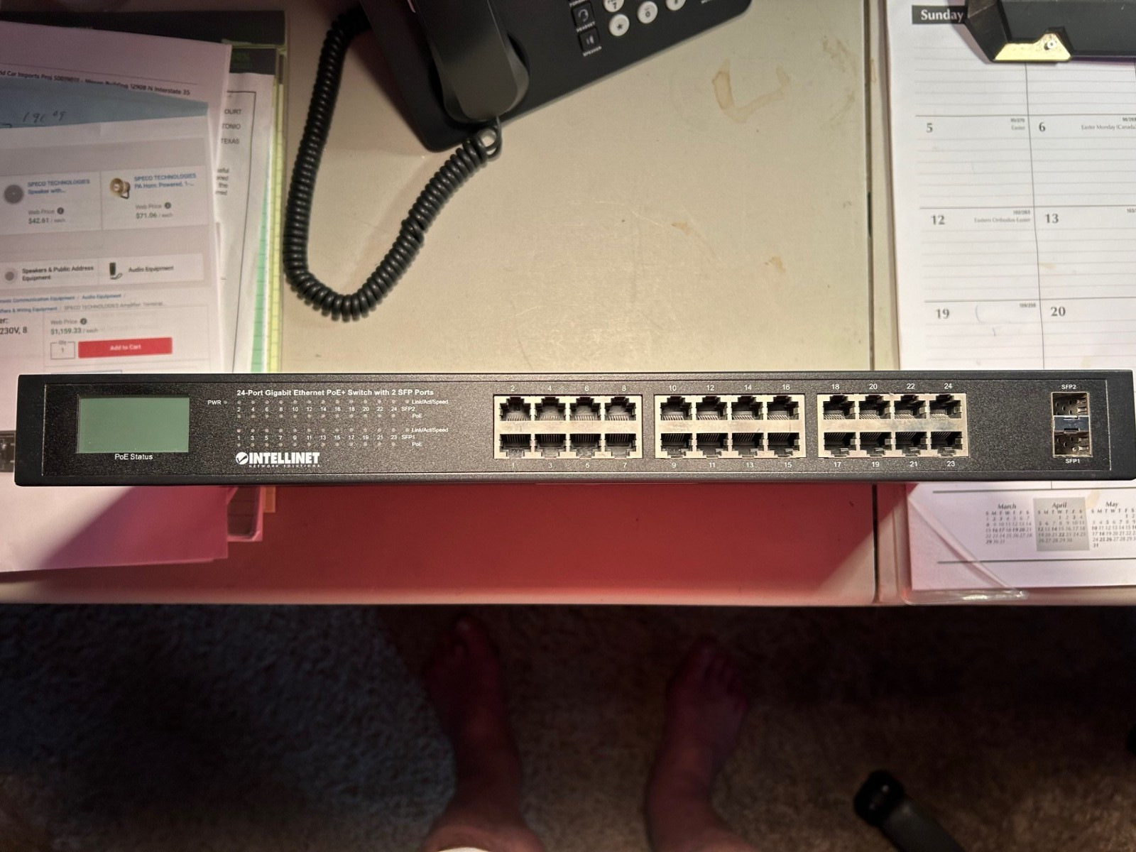 Intellinet IPS-24G02-370W-L 561242 24-Port Gigabit Ethernet PoE+ Switch