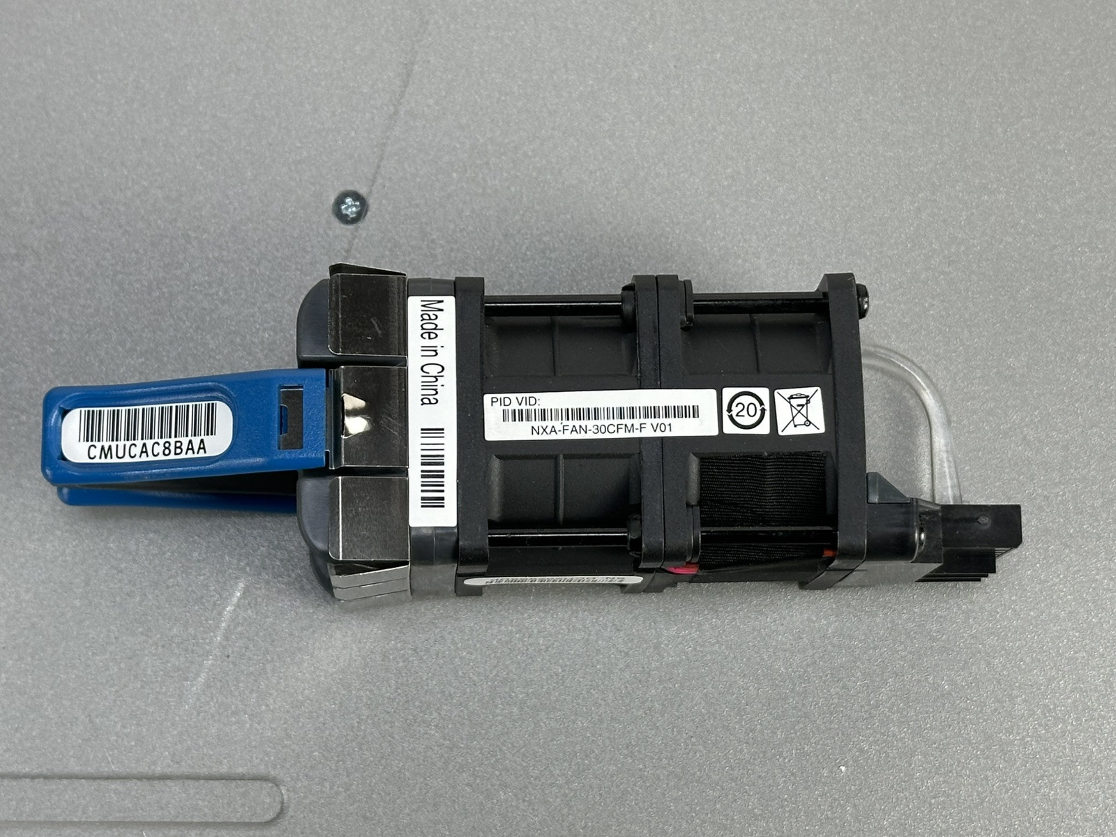 Cisco N3K-C3172PQ-XL 48x 10GbE SFP+ & 6x 40GbE QSFP+ 2x 400W PSU+Rackmounts 8GB