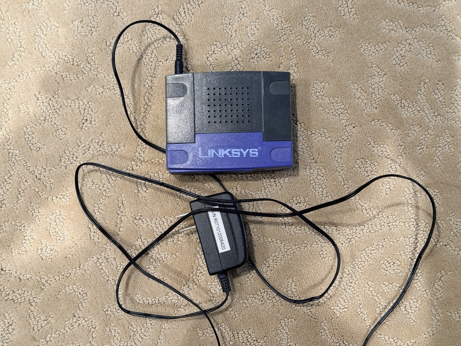 Linksys EZXS55W Workgroup Switch 5-Port EtherFast 10/100 Ver. 4.1