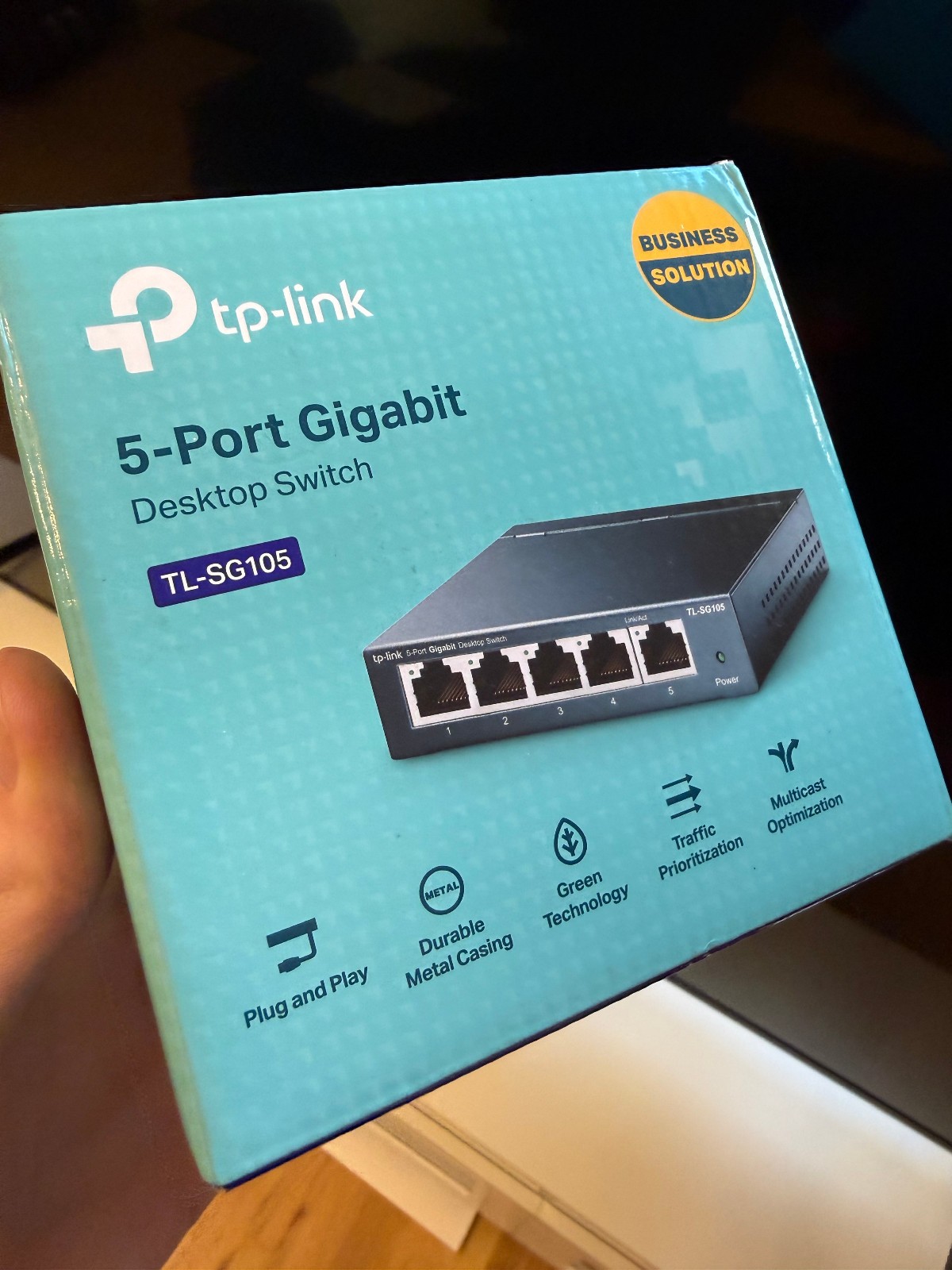 TP-LINK TL-SG1005P 5-Port Desktop Switch