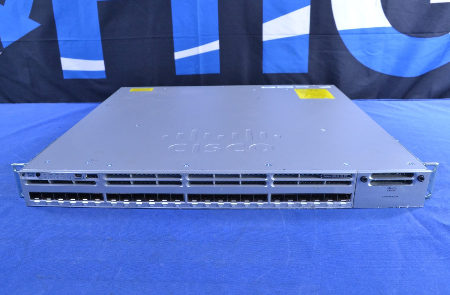 Cisco Catalyst 10G SFP+ WS-C3850-24XS-E V02 715W PSU 24-Port Switch (J062501)