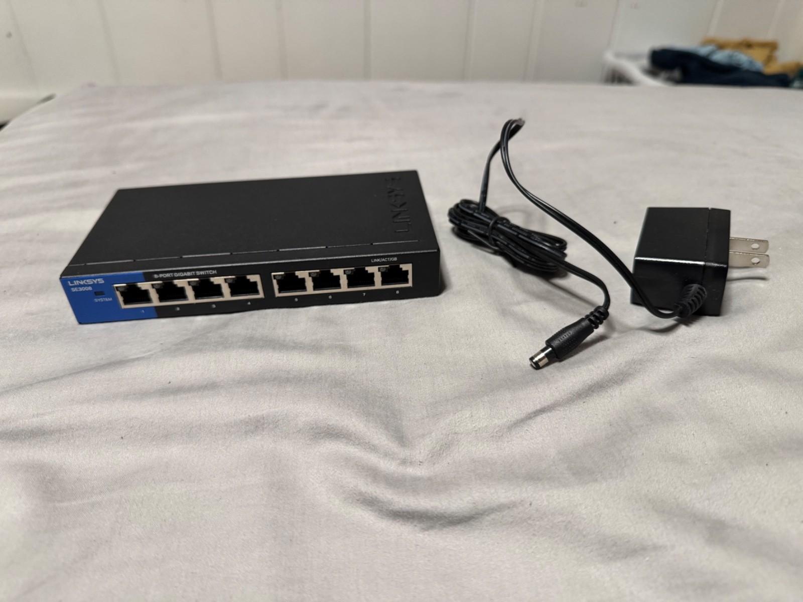 Linksys SE3008 8 Port Gigabit Ethernet Switch