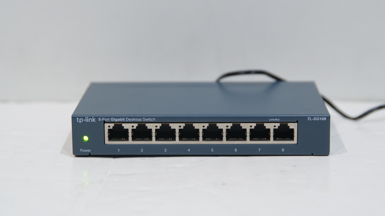 TP-Link TL-SG108 8-Port 10/100/1000 Mbps Gigabit Ethernet Desktop Switch