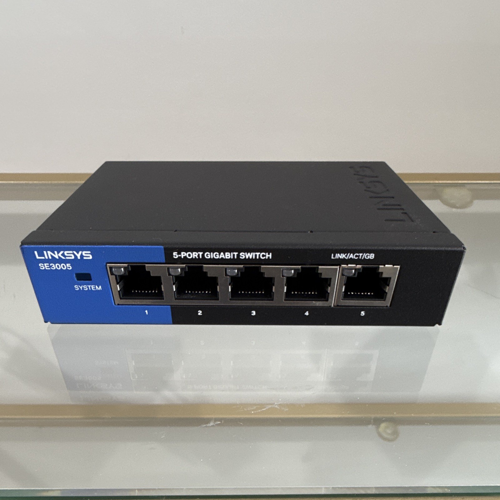 Linksys SE3005V2 5-Port Gigabit Ethernet Unmanaged Switch, Standalone