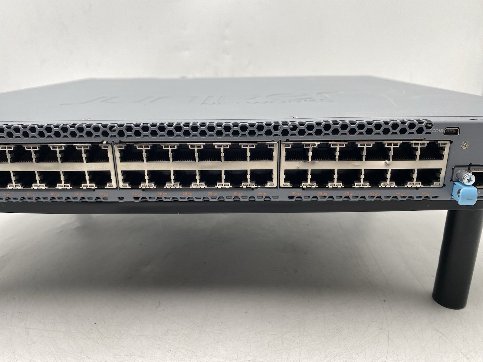 Juniper EX4300-48P / PoE+ 48-Port Switch w/ 2x PSU & 4 Port SFC 611-063980