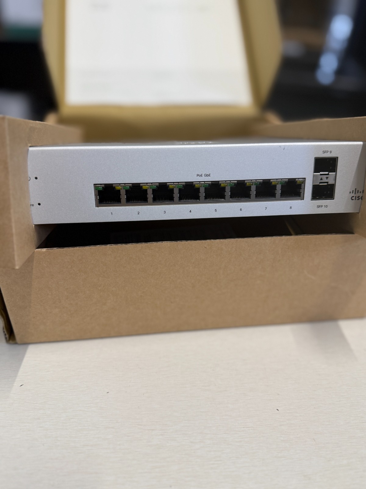 Cisco Meraki MS220-8P 8-Port Gigabit Ethernet Fully Managed Standalone Switch