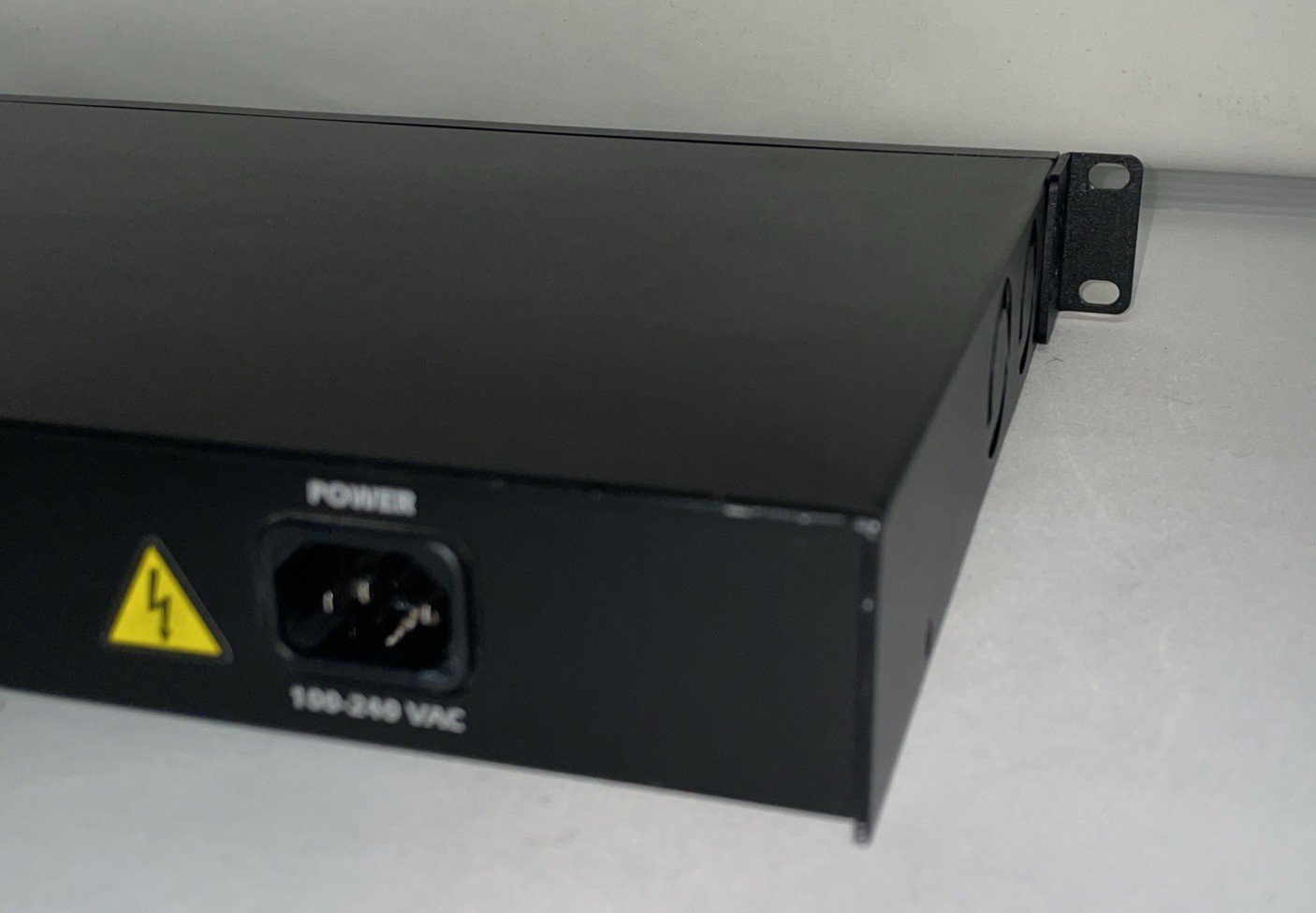 Dell PowerConnect 2848 48-Port Gigabit Managed Ethernet Switch w/ Rack Ears