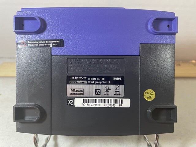 Linksys EZXS55W VER 4.1 EtherFast 10/100 5-Port Workgroup Switch