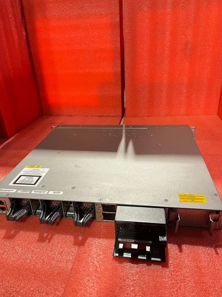 Cisco WS-C3850-24XU 24 Port 10Gbps UPoE LAN Base Switch C3850-NM-2-10G 1100W