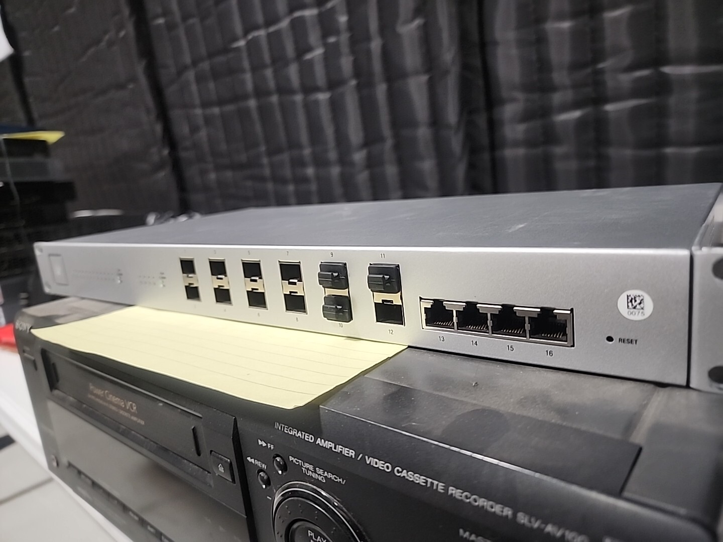 Ubiquiti Networks UniFi US-16-XG 10G 16-Port Managed Aggregation Switch