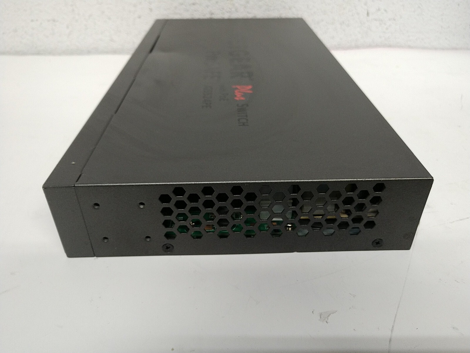 Netgear JGS524PE 24-Port Gigabit Switch with 12-Port PoE W/Power Cord