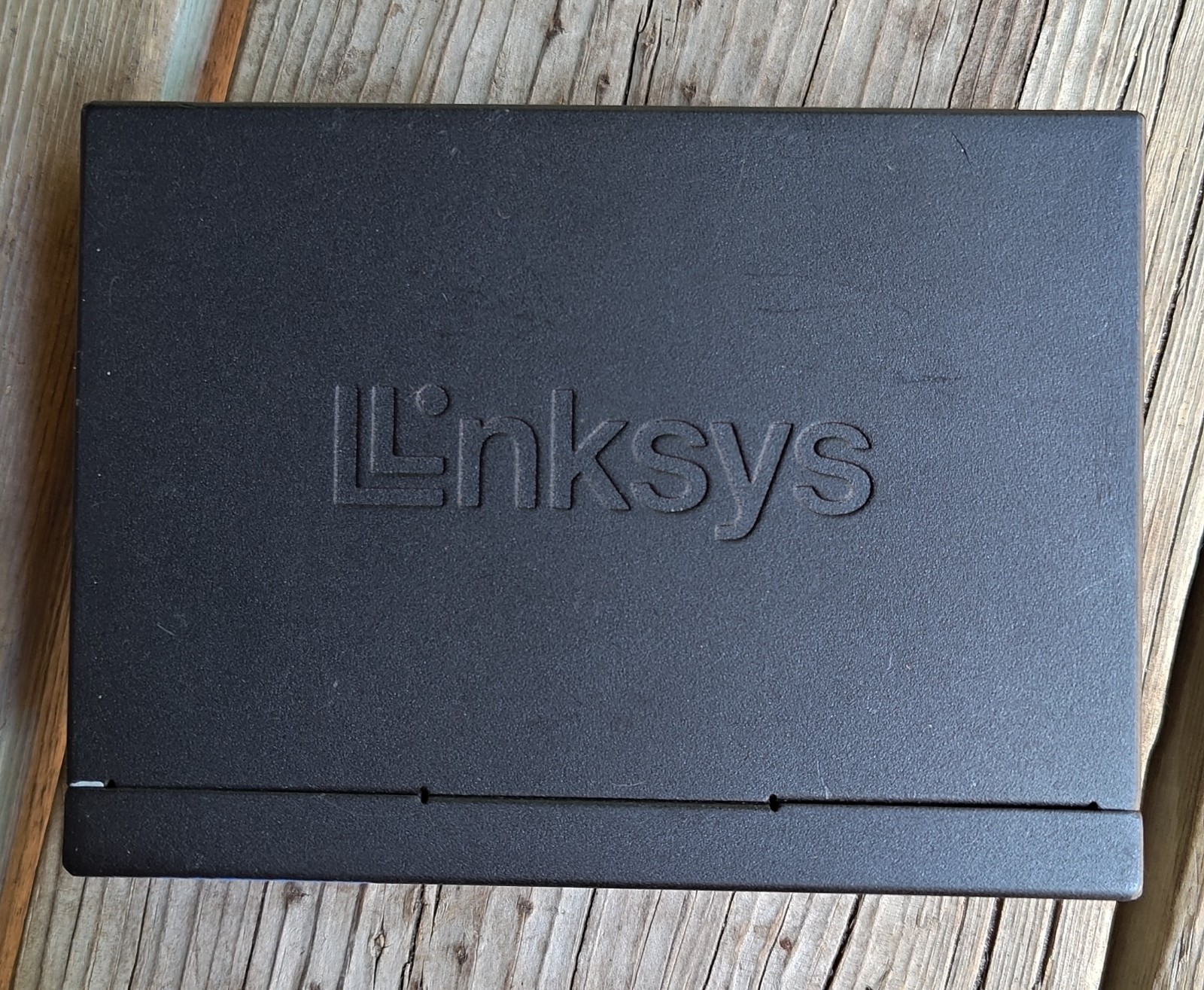Linksys SE3005 V2 5-port Gigabit Ethernet Switch 12V-0.5A
