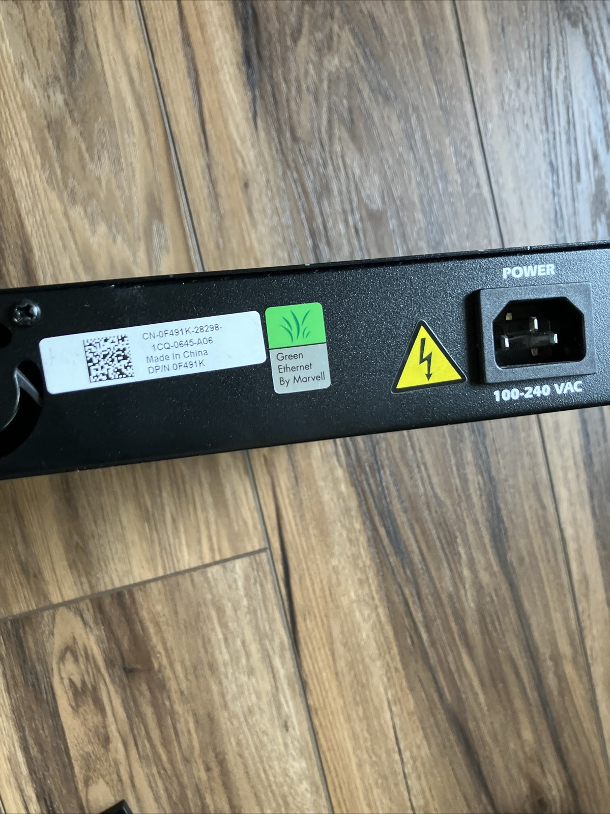 Dell Powerconnect 2824 24 Port Gigabit Ethernet Switch w/ Rack Ears Mount