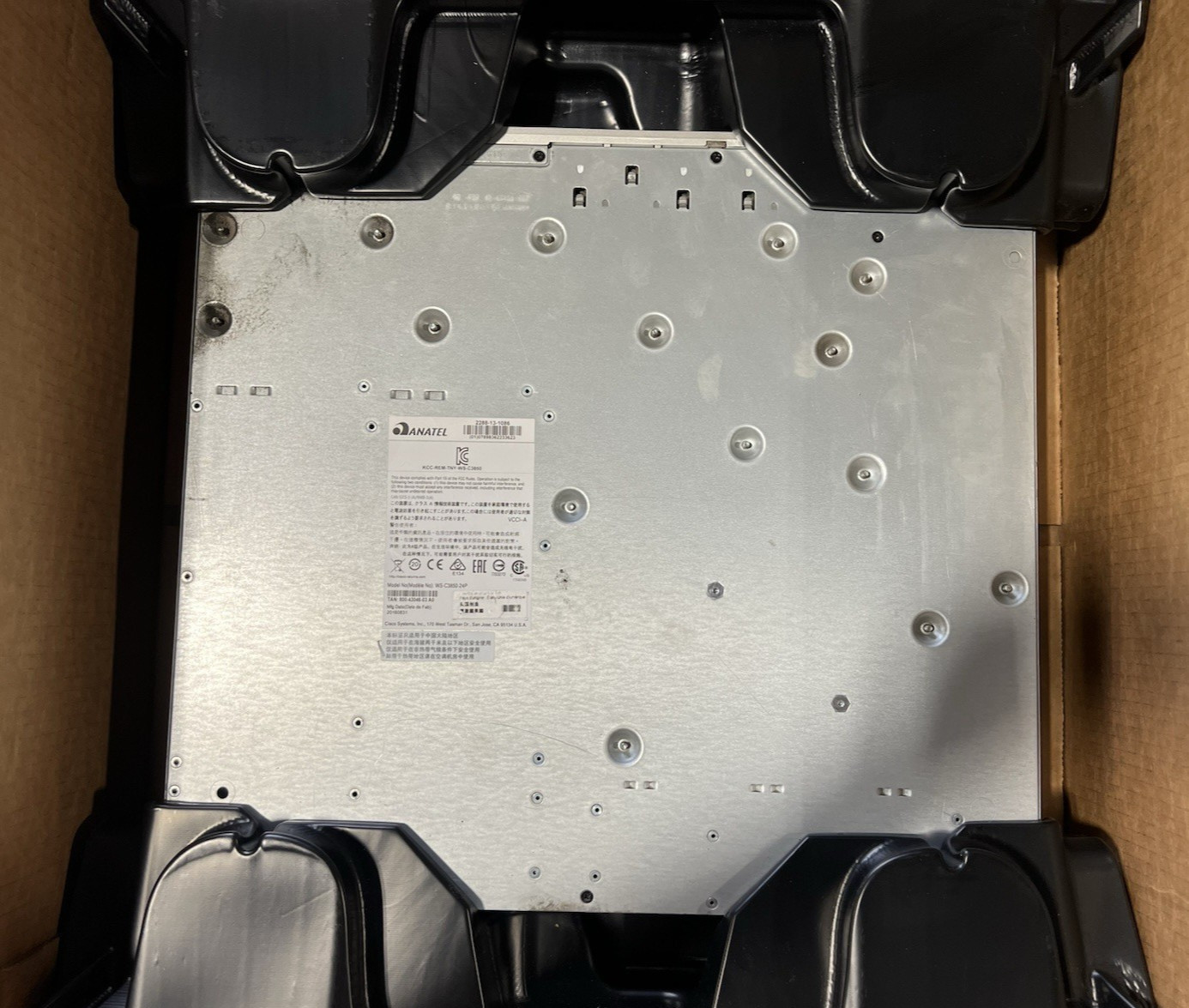 Cisco Catalyst 3850 24 PoE+ WS-C3850-24P-L Gigabit Switch