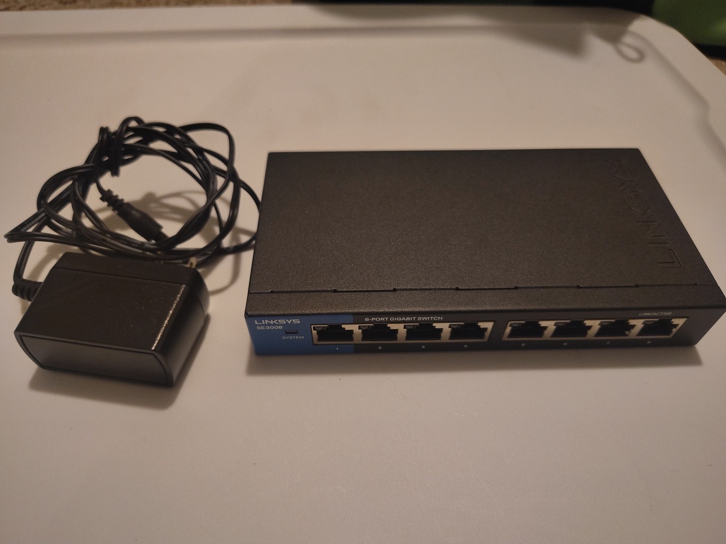Linksys SE3008 8 Port Gigabit Ethernet Switch