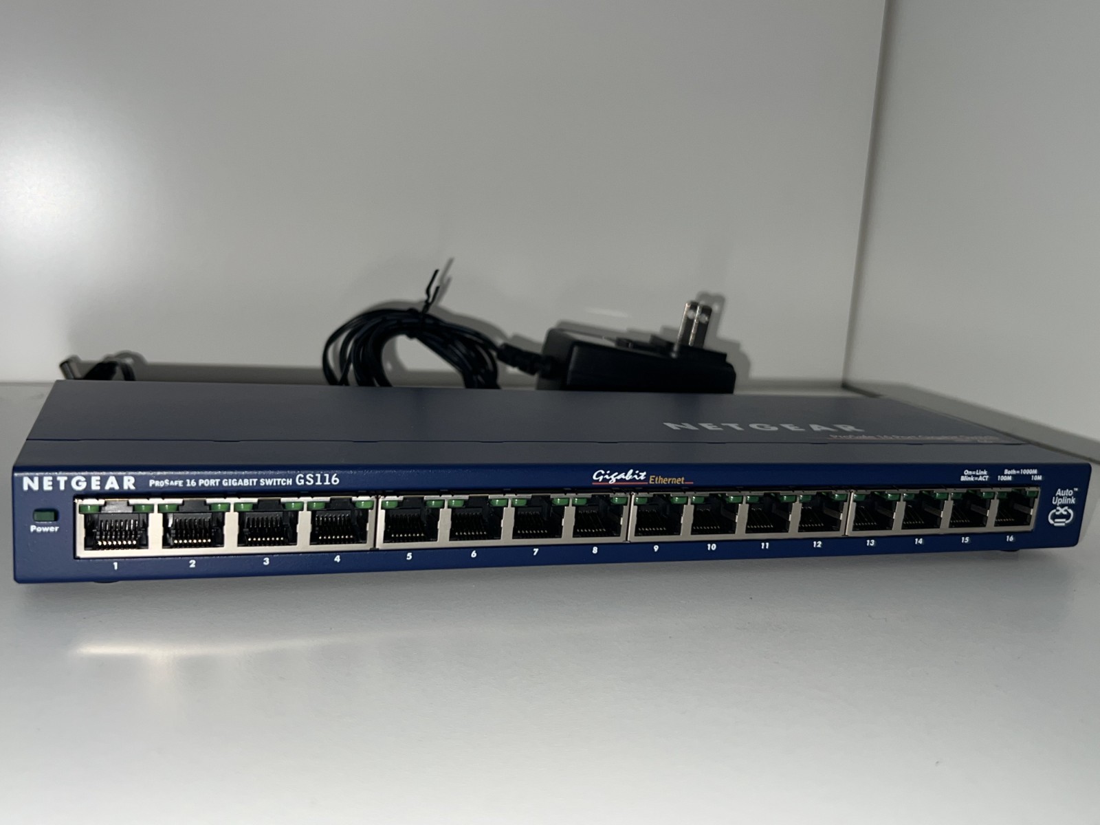 NETGEAR ProSafe GS116 v2 16 Port Gigabit Switch w/Power Adapter