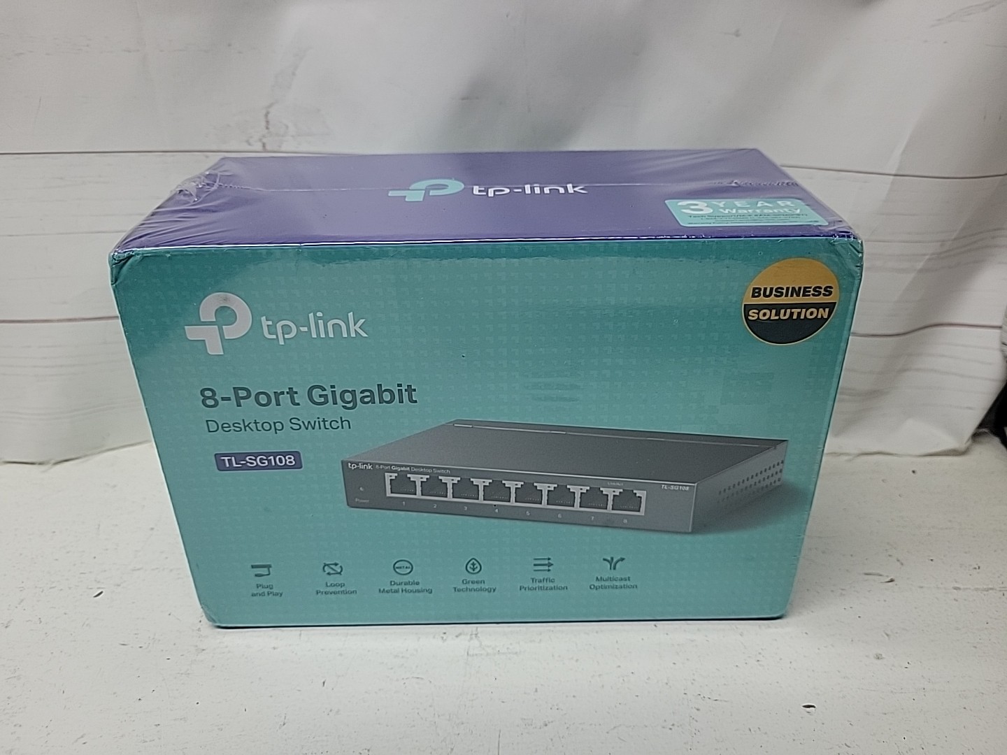 TP-LINK TL-SG108 8 Port Gigabit Ethernet Desktop Switch