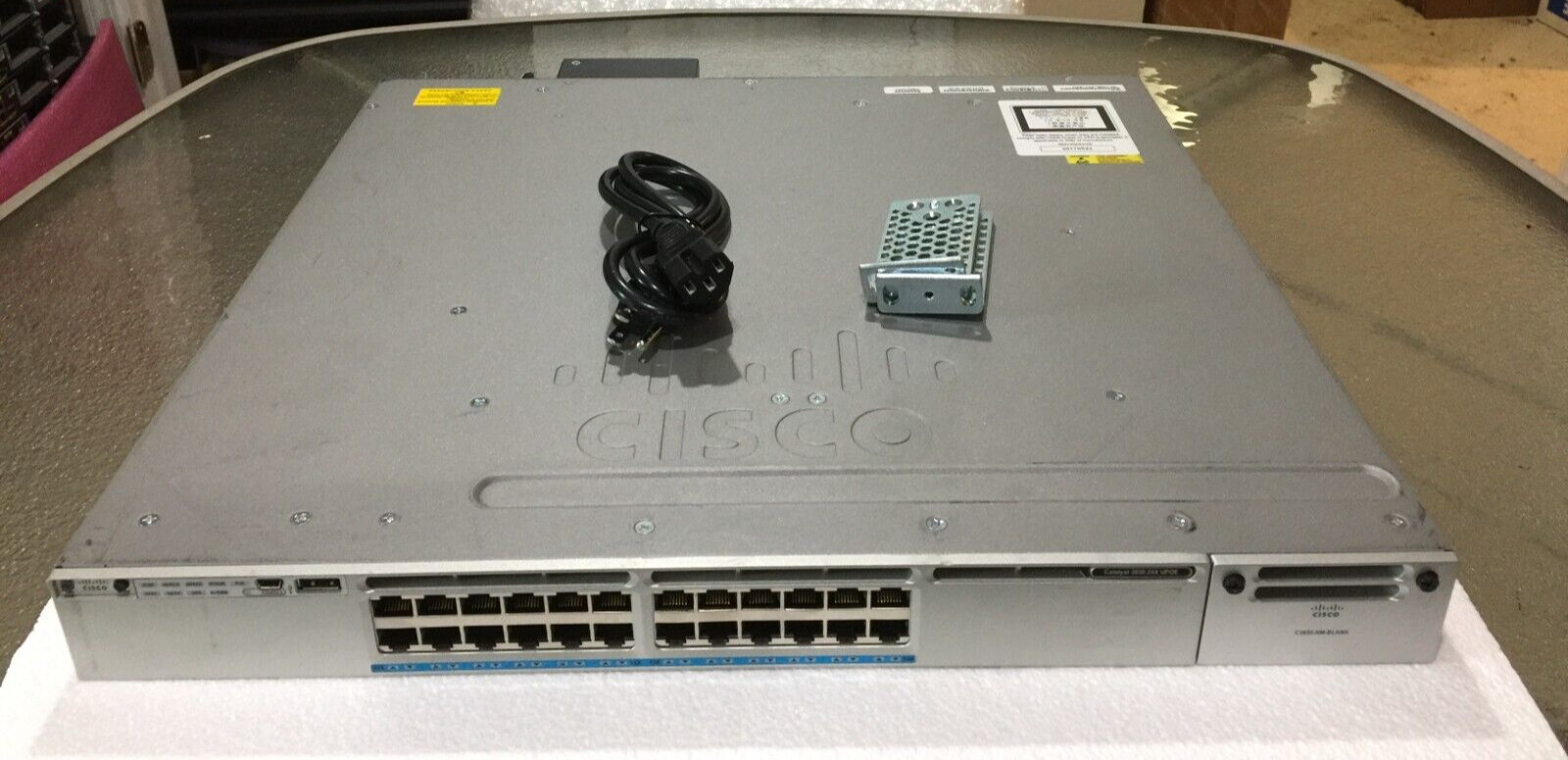 CISCO WS-C3850-24XU-S 24-Port 10Gig UPOE Switch 3850-24XU-S MultiGig RJ45 1100W
