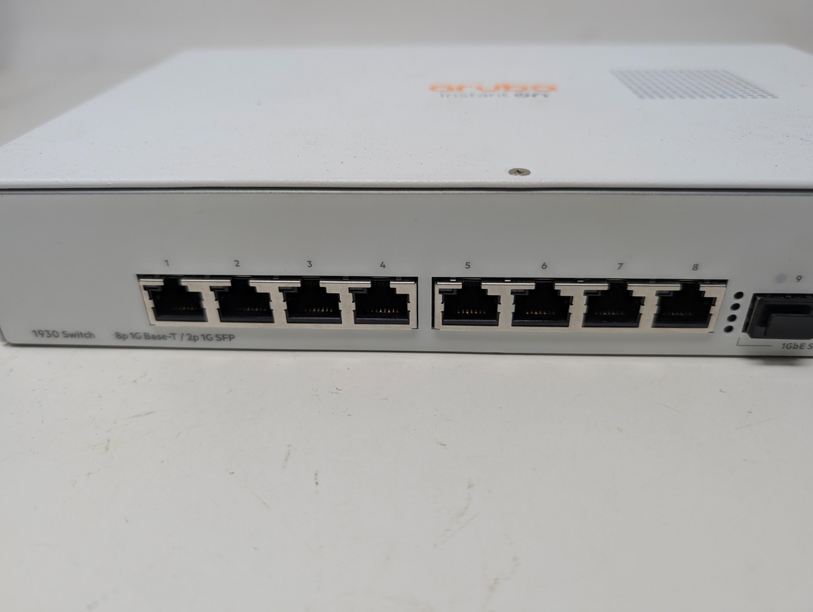 Aruba Instant On 1930 JL680A 8-Port Gigabit Switch 2x SFP (E9)