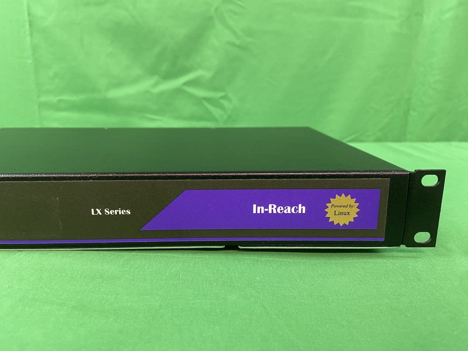 MRV LX-4016S-001AC Console Server with 16 RS232 RJ45 ports Powers On-Parts READ