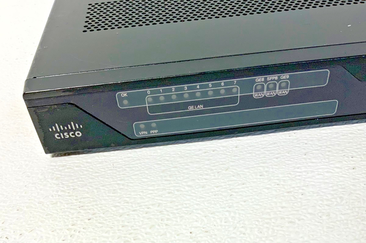 Cisco 800 Series 892FSP Gigabit Ethernet Switch Wired Security Router 25D
