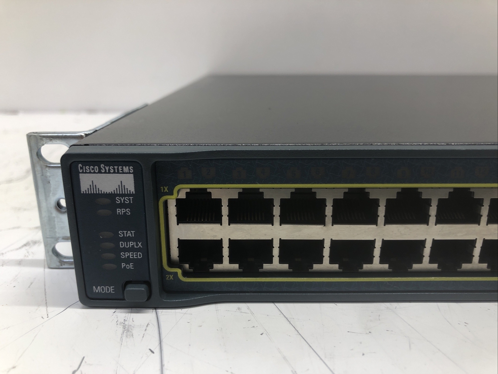 Cisco Catalyst 3560G PoE-48 Ethernet Network Switch WS-C3560G-48PS-S V05 *READ*