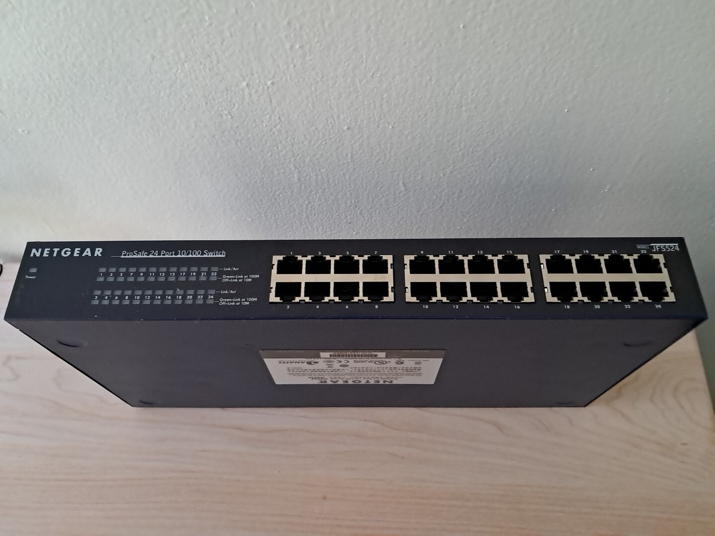 NETGEAR JFS524 PROSAFE 24-PORT 10/100 ETHERNET SWITCH – open box