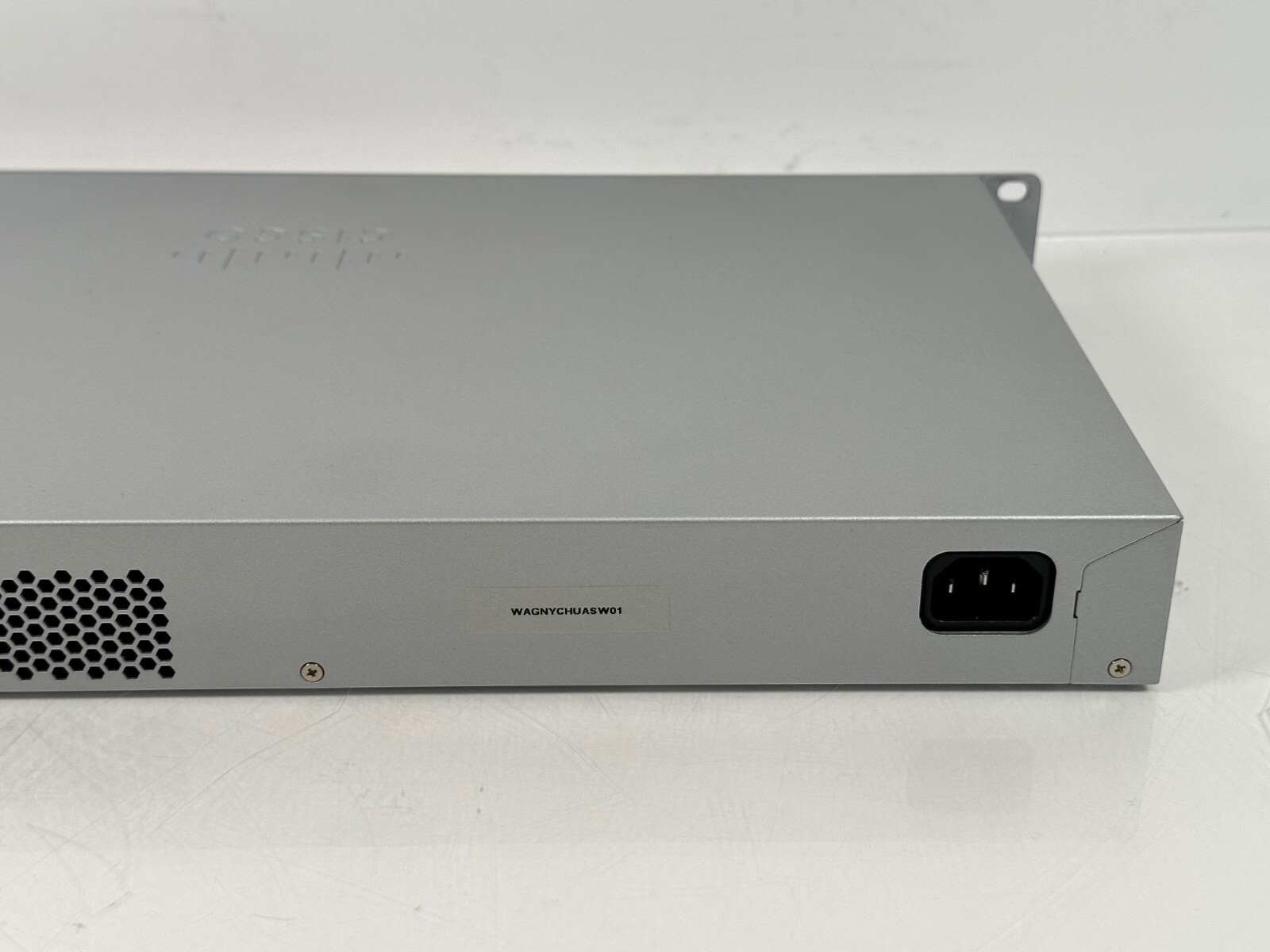 Cisco Meraki (MS120-24-HW) 24-Ports Rack Mountable Ethernet Switch – UNCLAIMED