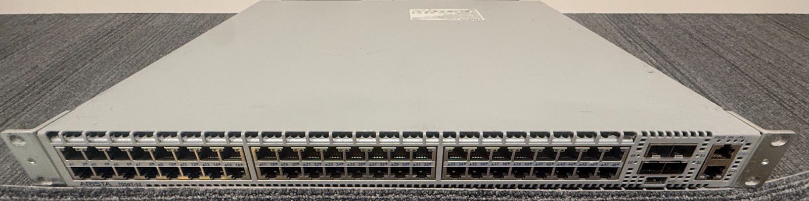 Arista 7050T-52 1U Managed Network Switch Airflow: Rear-to-Front (R)