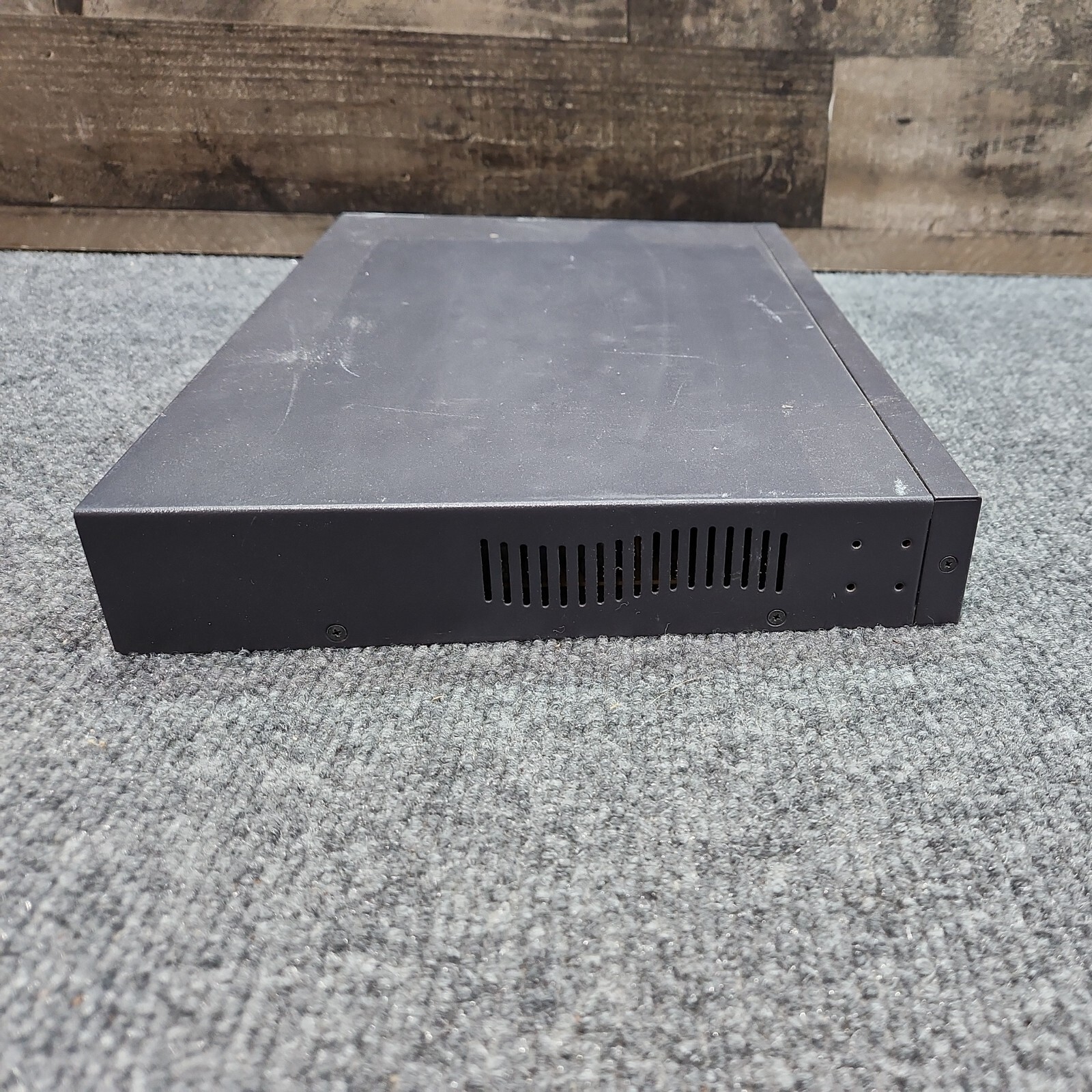 Dell PowerConnect 2724 Managed Switch 24-Port Network Hook up