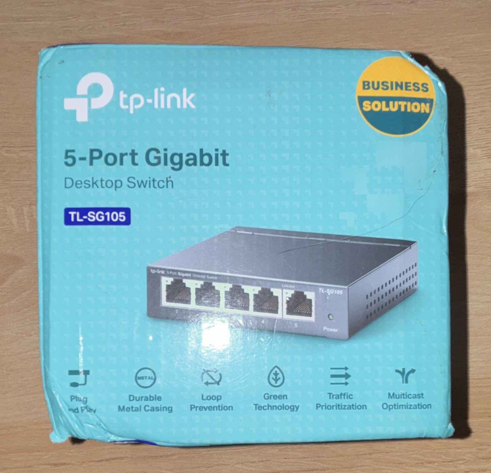 TP-LINK TL-SG105 5-Port Gigabit Unmanaged Desktop Switch RJ-45 1Gbps