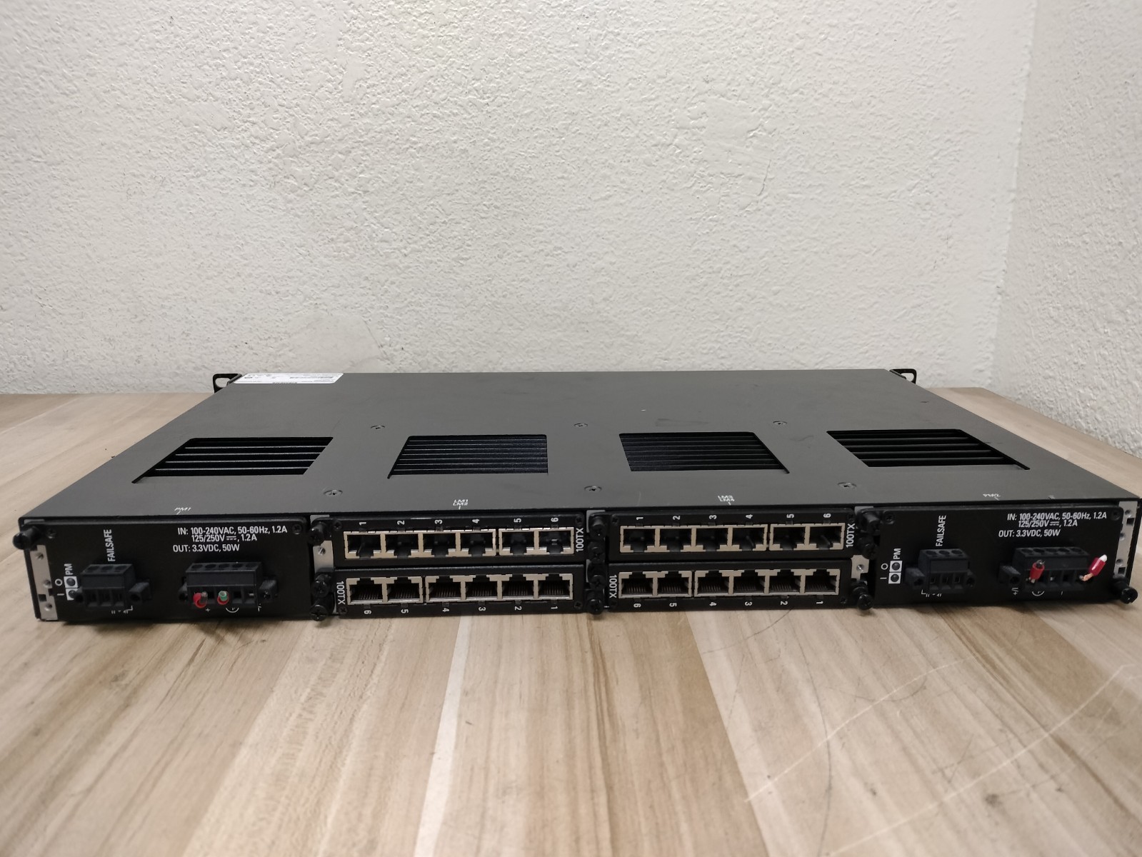 SIEMENS RUGGEDCOM RX1500-L3 RX1500PN-6GK60150AM2 INDUSTRIAL NETWORK SWITCH