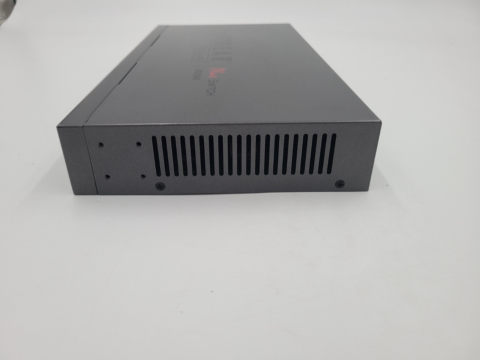 Netgear Prosafe Plus JFS524E 24-Port Unmanaged Network Switch NO POWER CORD