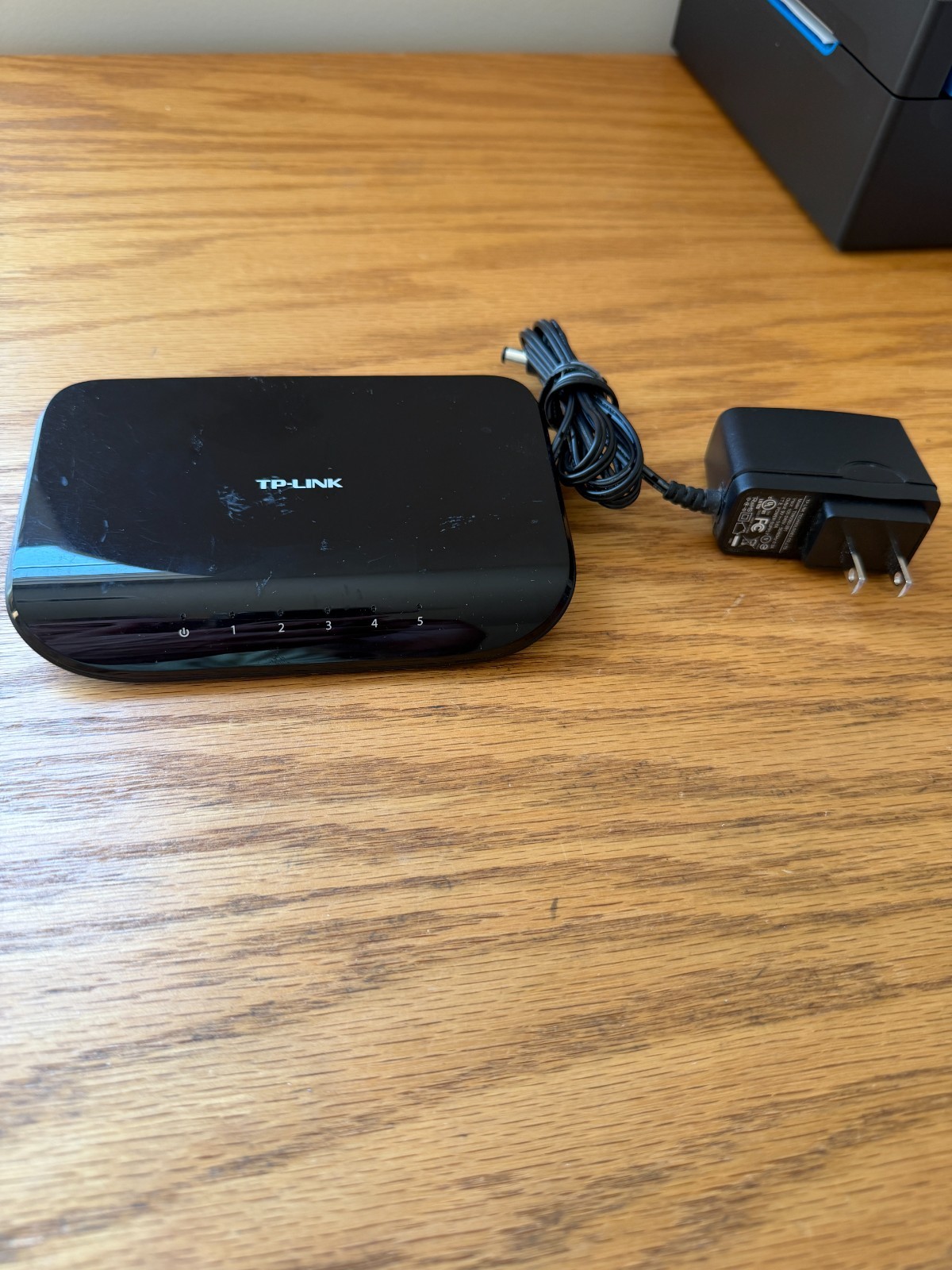 TP-Link TL-SG1005D 5-Port Gigabit Desktop Switch 511