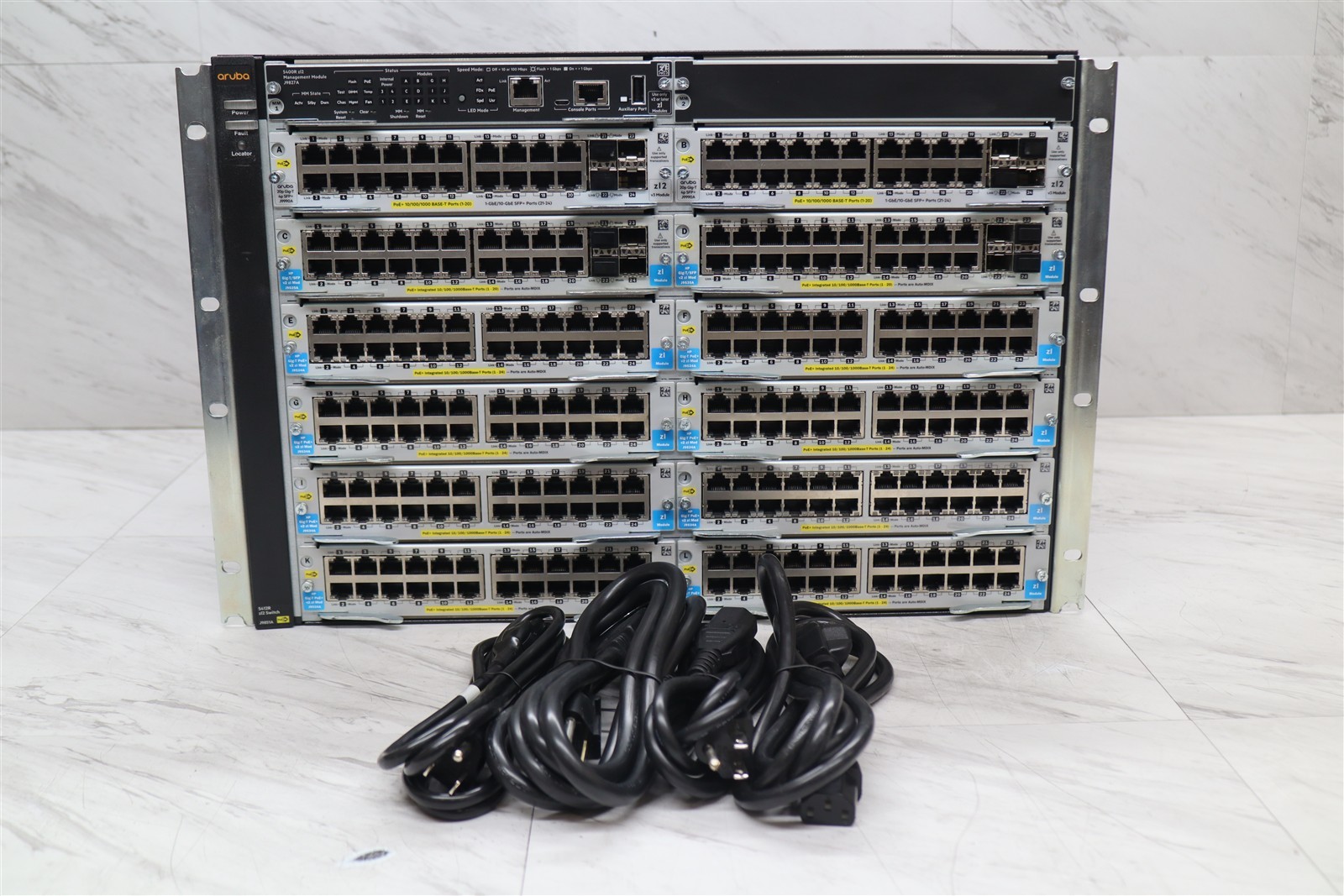 HP Aruba 5412R zl2 J9851A Switch 8x J9534A 2x J9990A 2x J9535A 4x J9829A J9827A