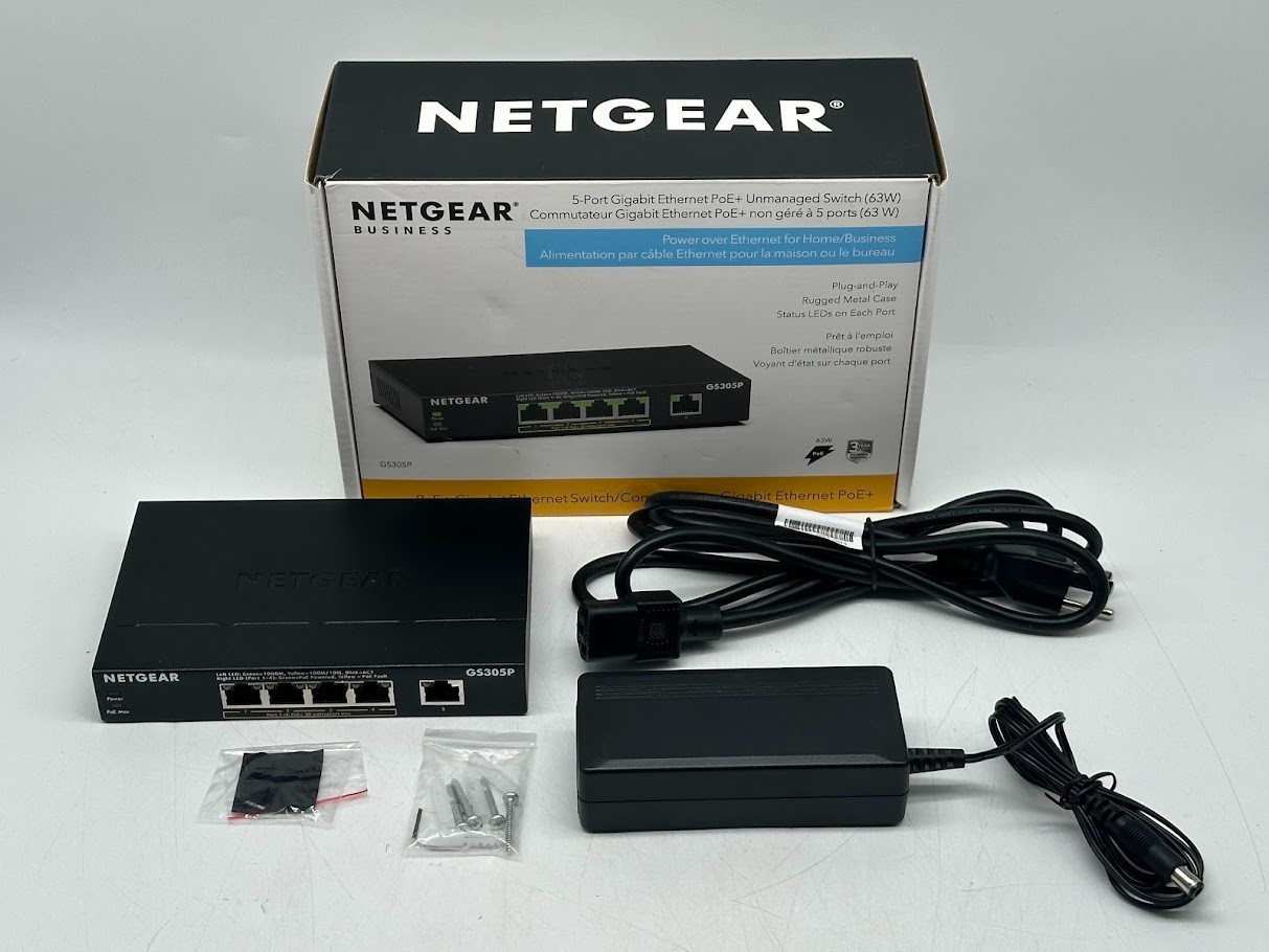 NETGEAR 5-Port PoE Gigabit Ethernet Switch (GS305P)