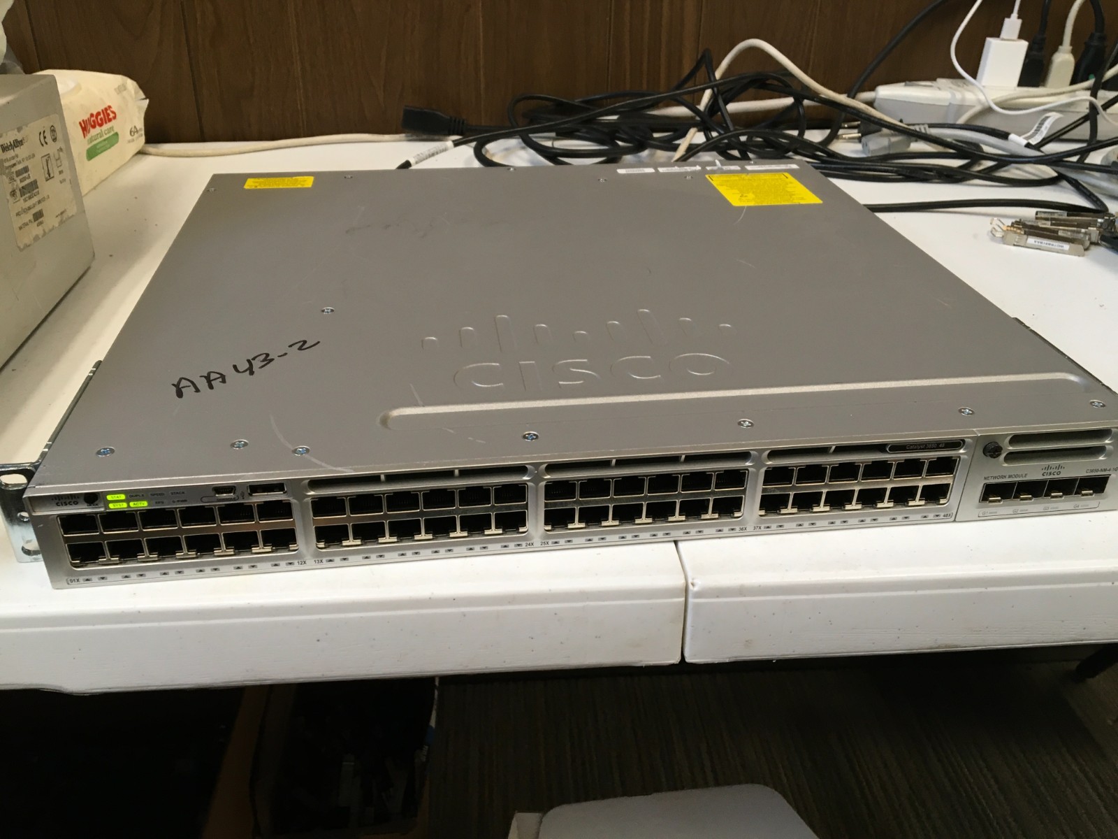 Cisco Catalyst 3850 48 UPOE Ethernet Switch w/ C3850-NM-4-1G P/N: WS-C3850-48U-S