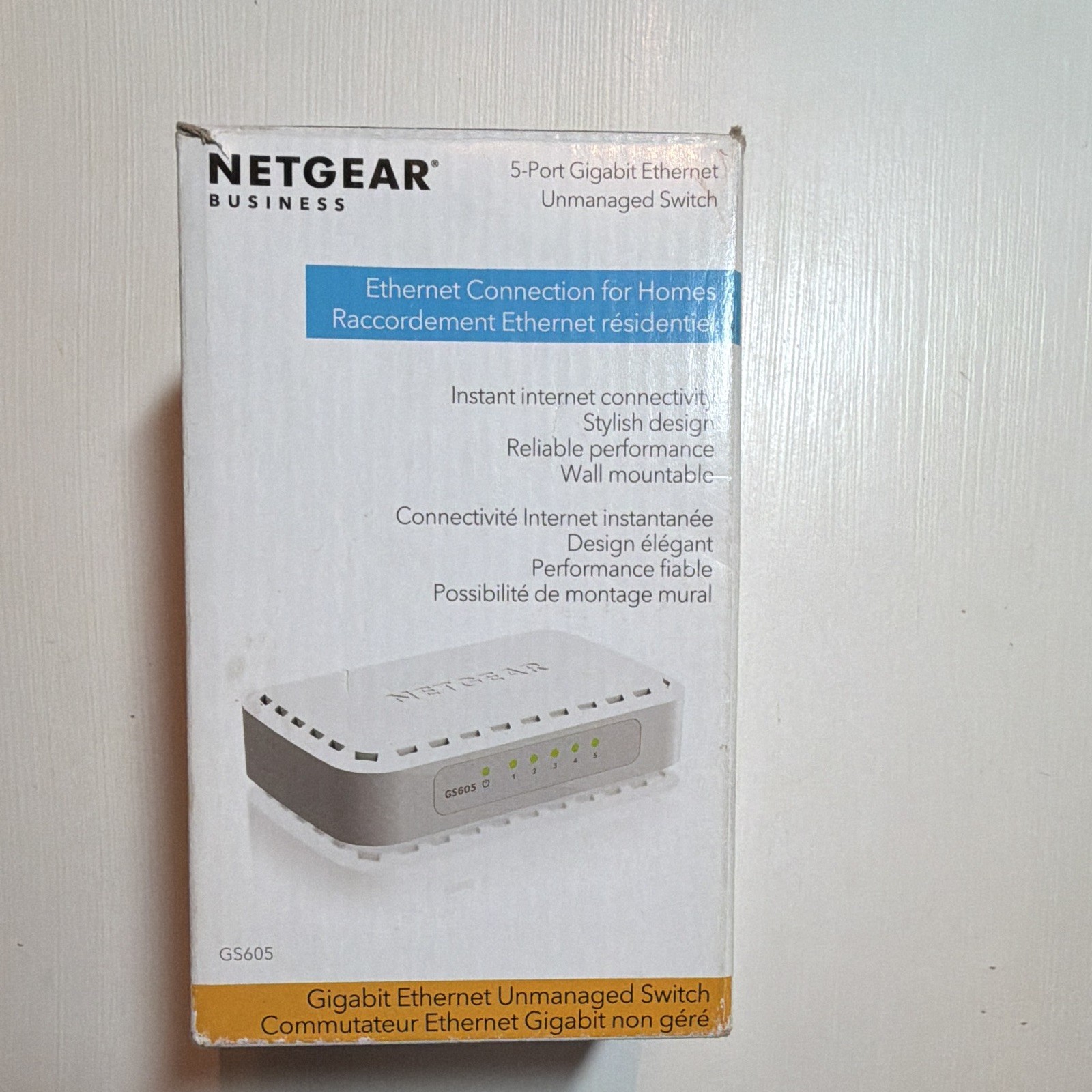 NETGEAR GS605 5-Port Gigabit Ethernet Unmanaged Switch Standalone RJ-45 Layer 2