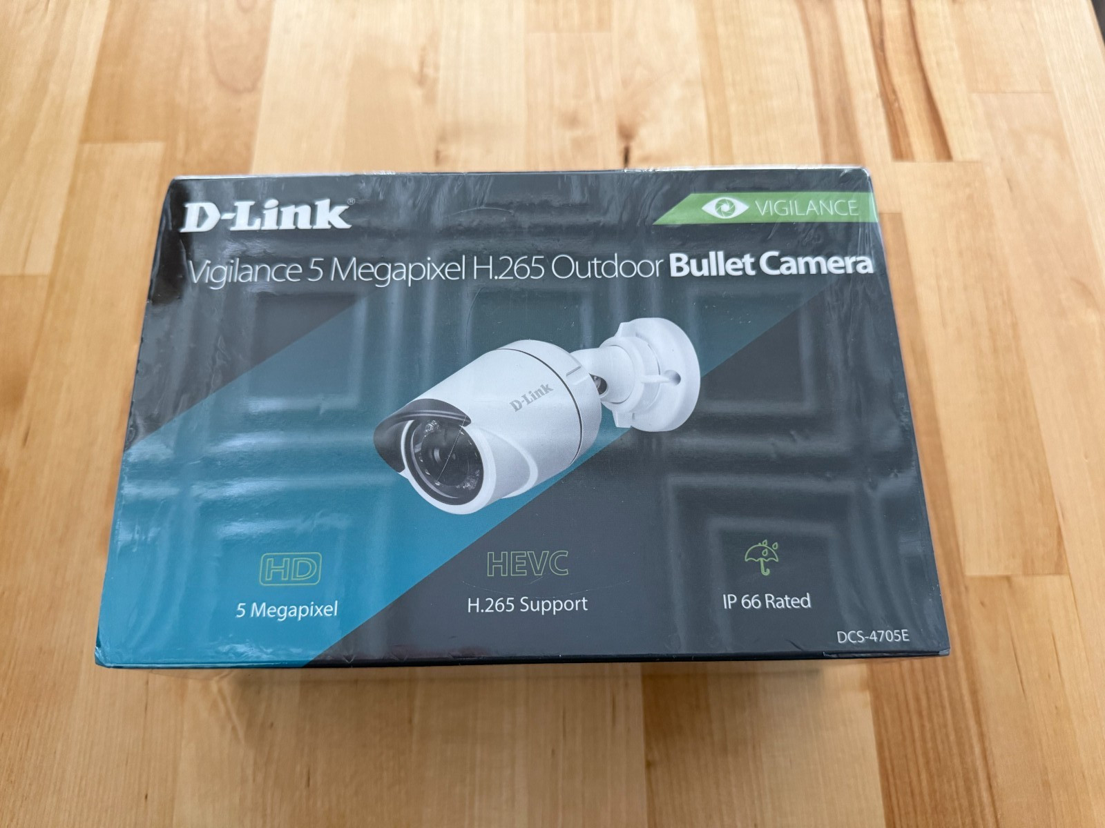 D-Link DCS-4705E Vigilance HD 5 Megapixel H.265 Outdoor Bullet Camera NEW