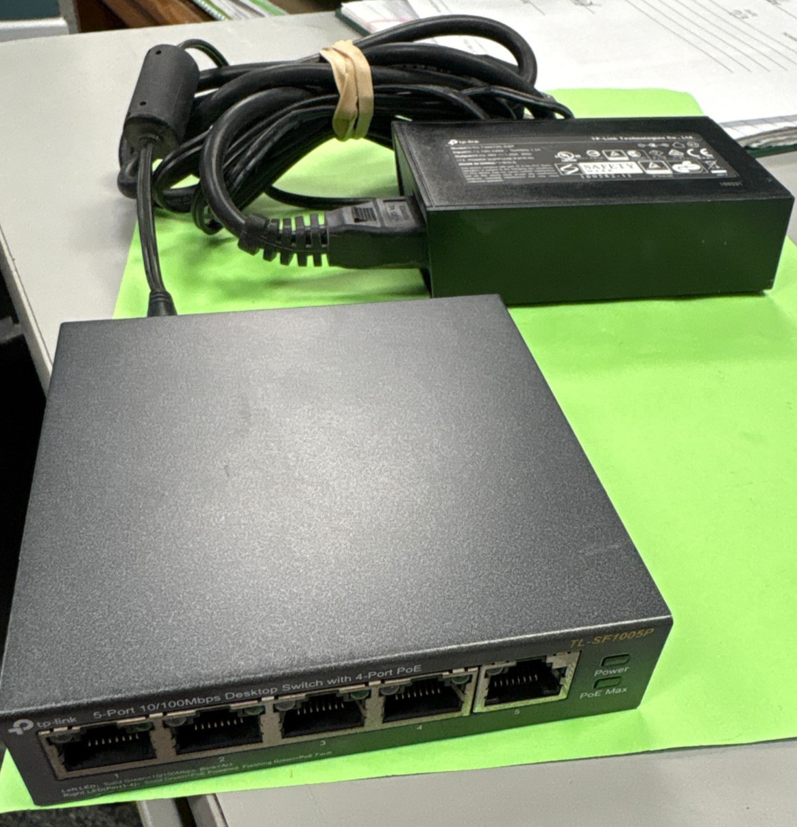 TP-LINK TL-SF1005P DESKTOP SWITCH WITH 4-PORT PoE, 5-PORT 10/100 MBPS PoE+
