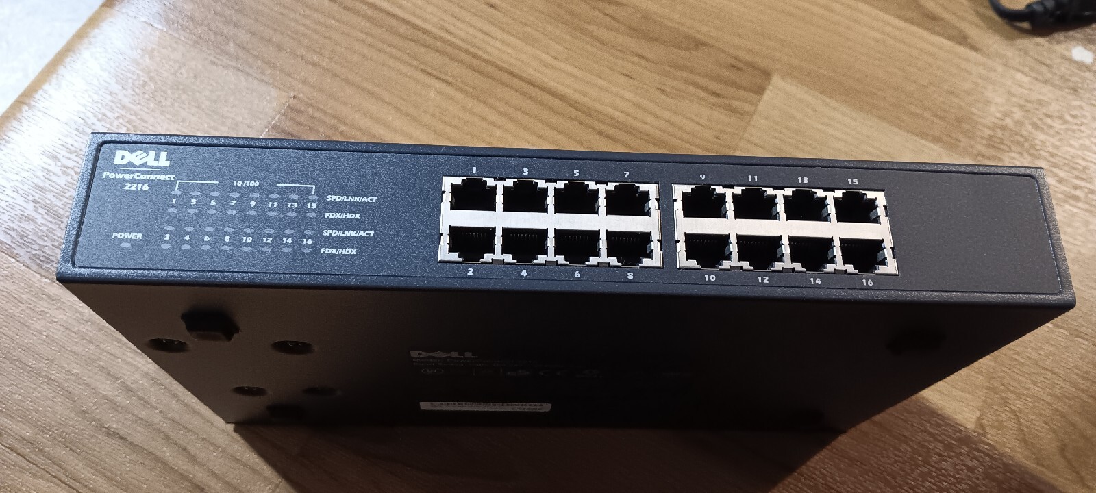 Dell Powerconnect 2216 Switch