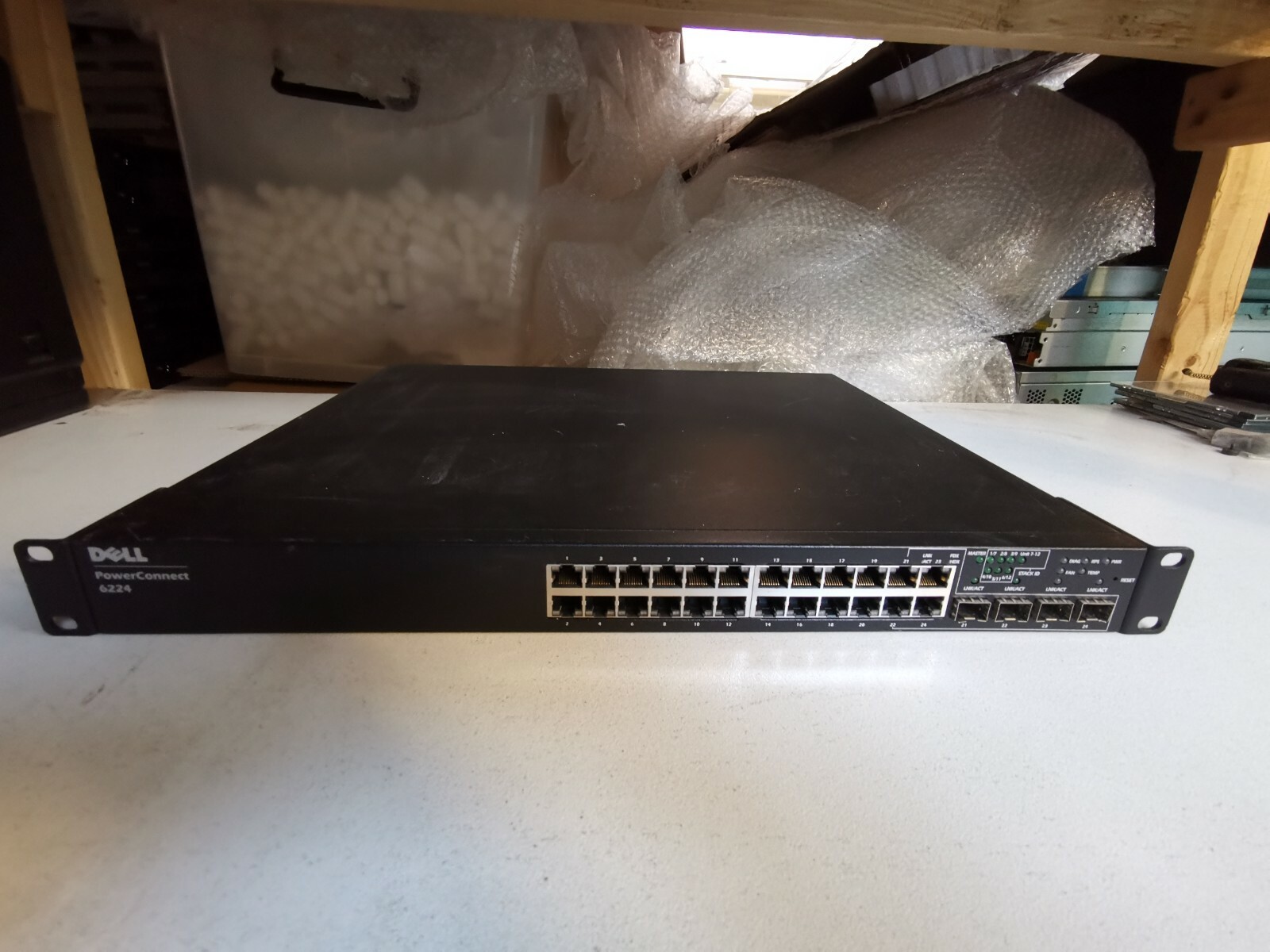 Dell Powerconnect 6224 Switch + 10GB Dual Port CX4 Stacking Module YY741