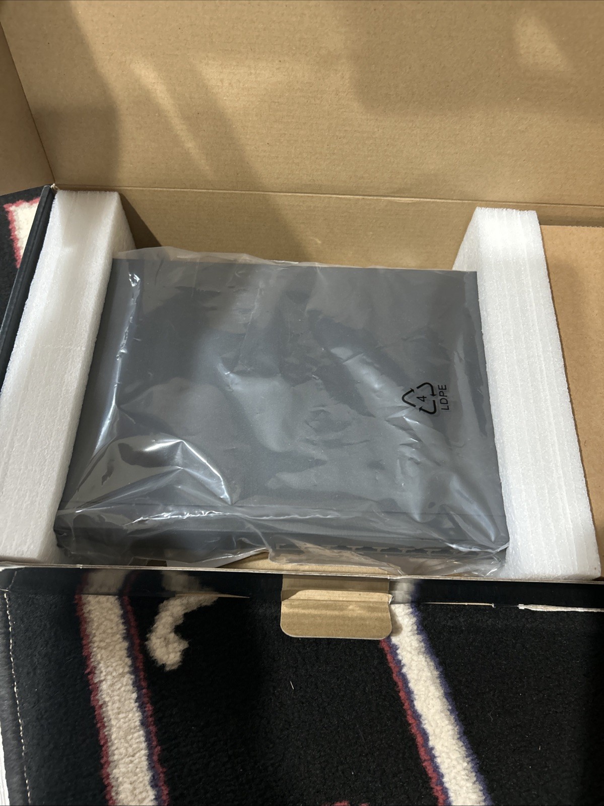 TP-Link TL-SG1008MP – 8-Port Gigabit PoE Switch -NIB (b13)