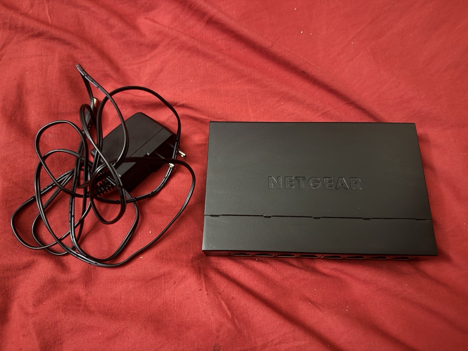 NETGEAR GS308 8-Port Gigabit Ethernet Unmanaged Wall-Mountable Switch