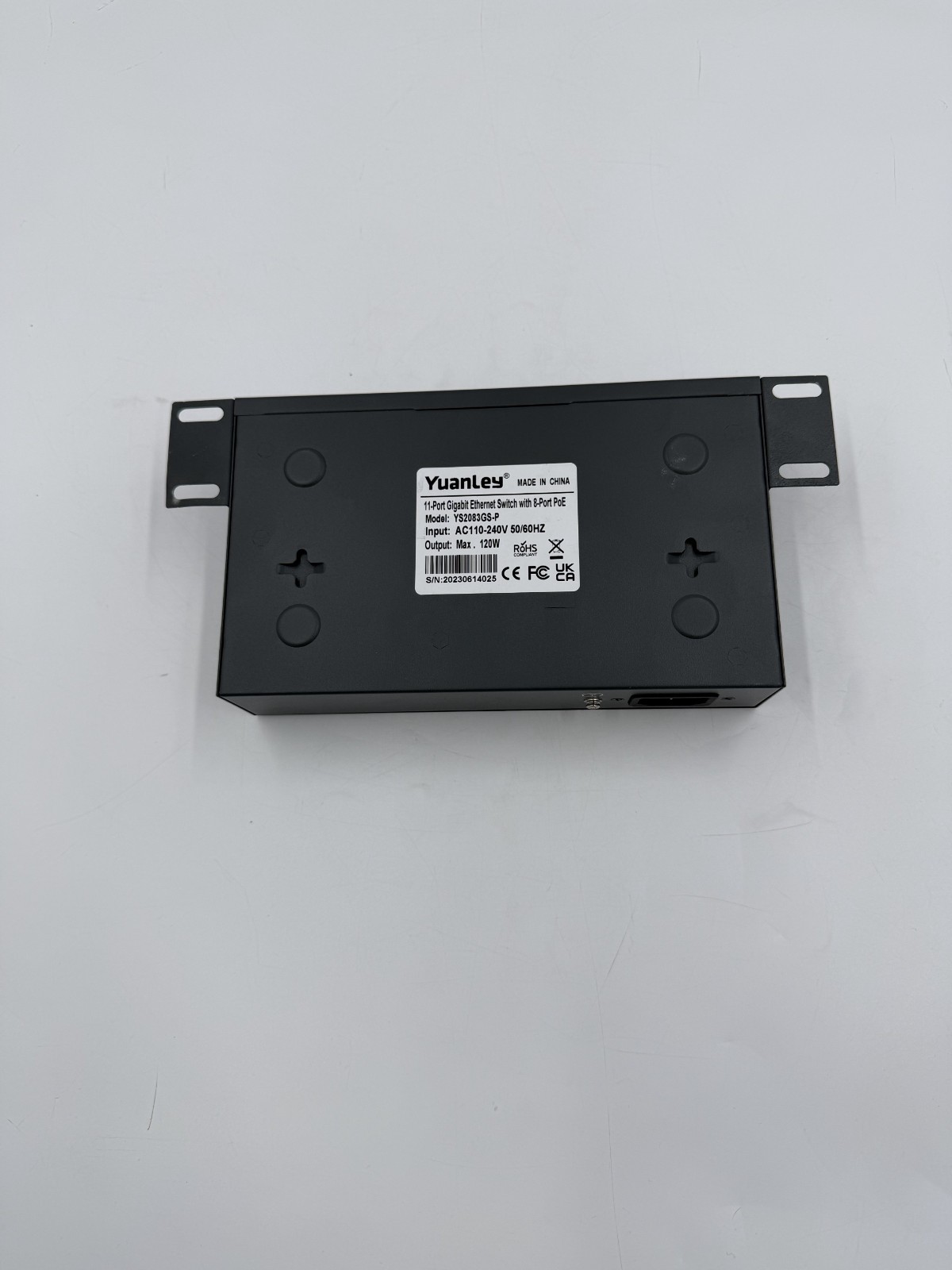 Yuanley 11-port Gigabit Ethernet Switch with 8-Port PoE