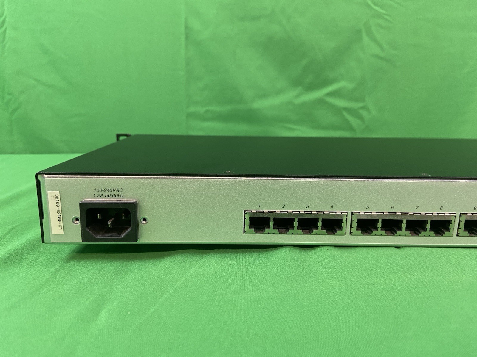 MRV LX-4016S-001AC Console Server with 16 RS232 RJ45 ports Powers On-Parts READ